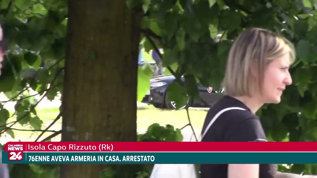 Isola Capo Rizzuto (Kr): 76enne trovato con un'armeria in casa, arrestato