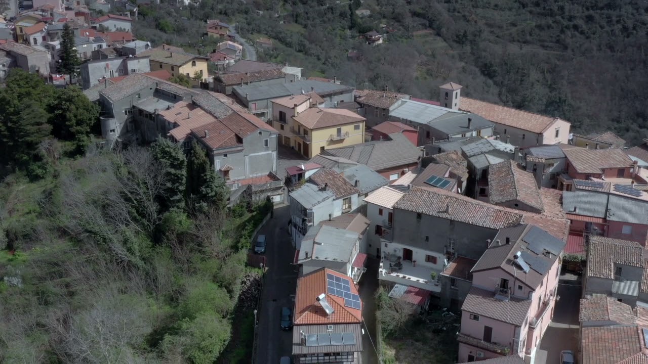 Motta Santa Lucia (vista da drone)
