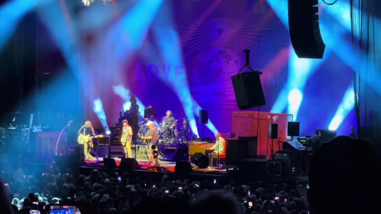 Neil Young, This Note’s For You / Rockin In the Free World Encore, Freshwater Amp., Toronto 08172025