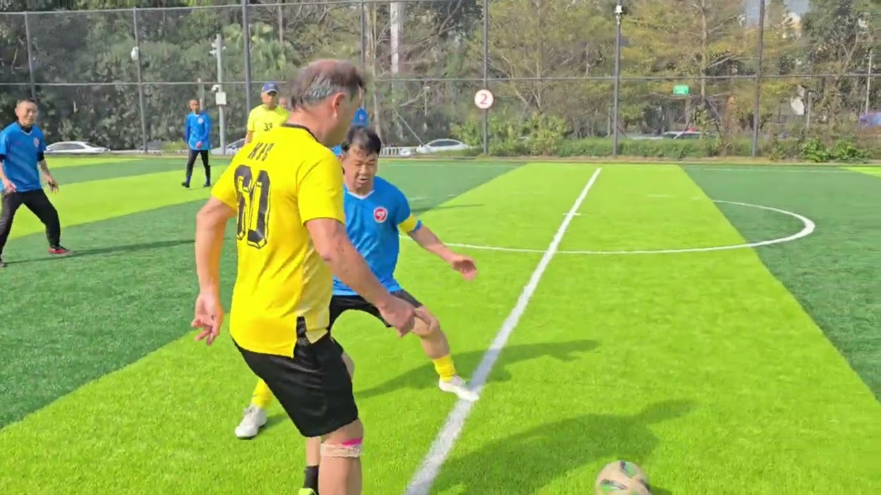 04/02/2026 深圳五人步行足球友誼賽 (1節) 香港大埔3隊(黃) 對 深圳2隊(籃) 0:1 