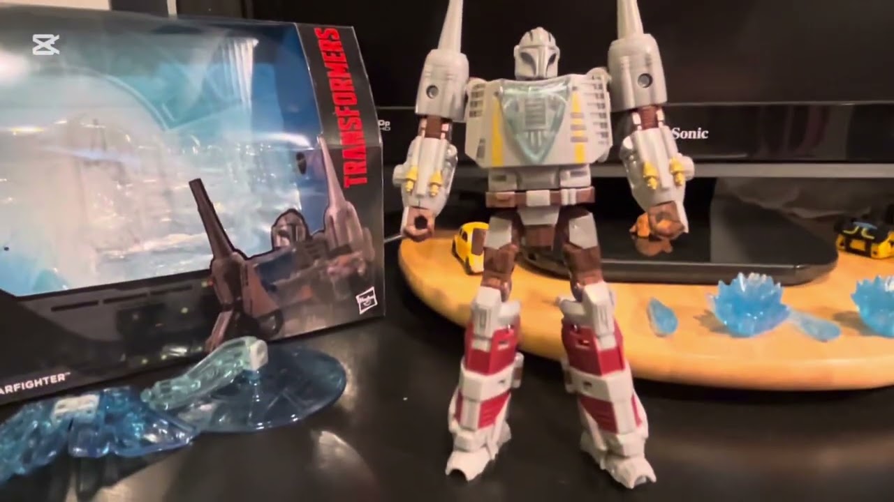 Star Wars x Transformers N-1 Starfighter/The Mandalorian review