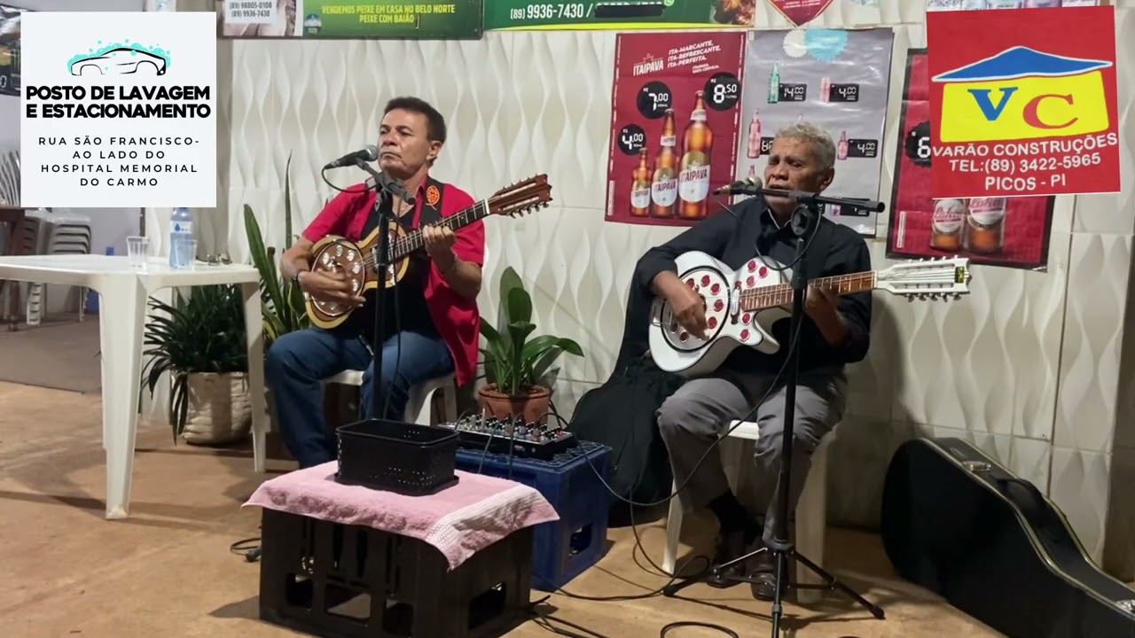 Repentistas Barrazul e Chico Oliveira De Acopiara cantam sextilhas de improviso