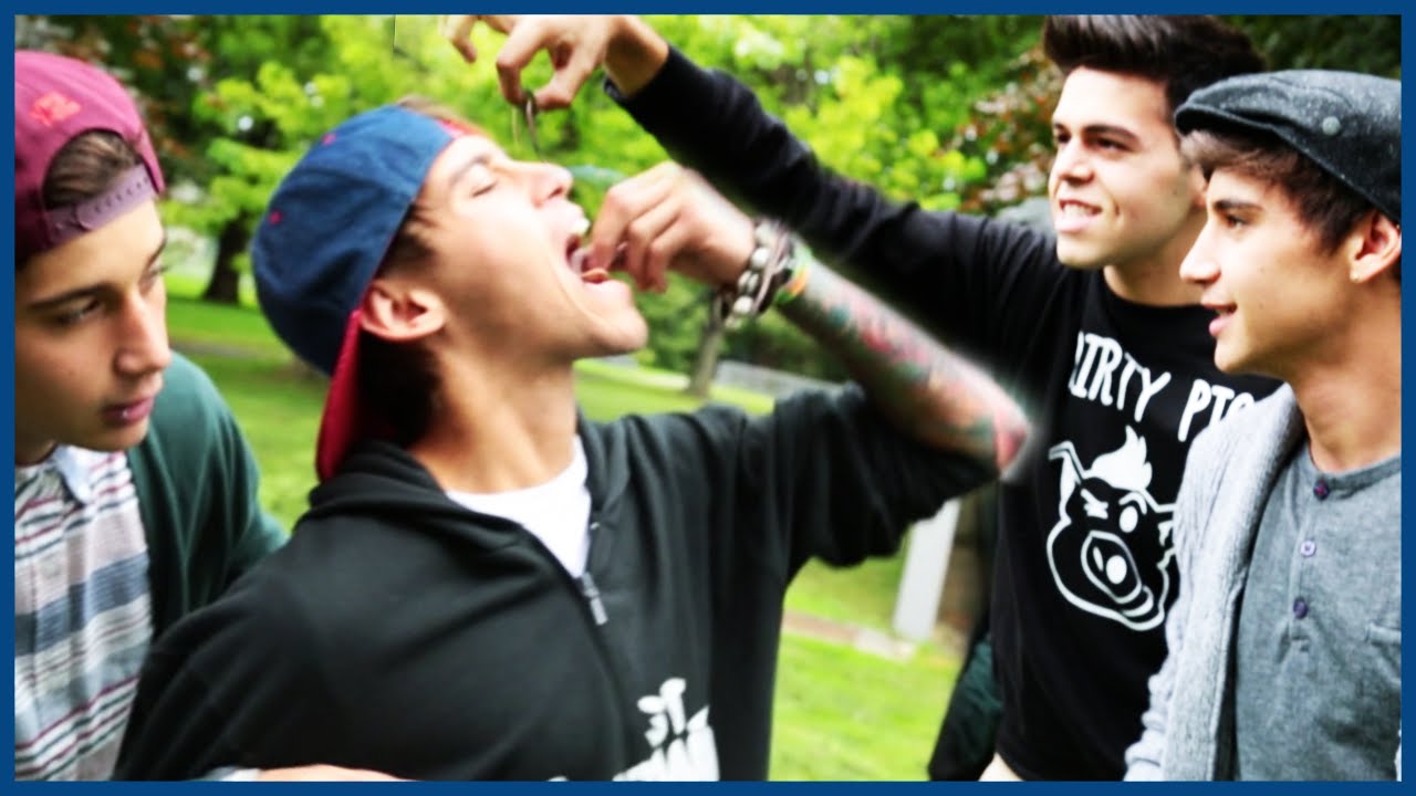 Beau Eats a Worm! Janoskians Got Cake Tour