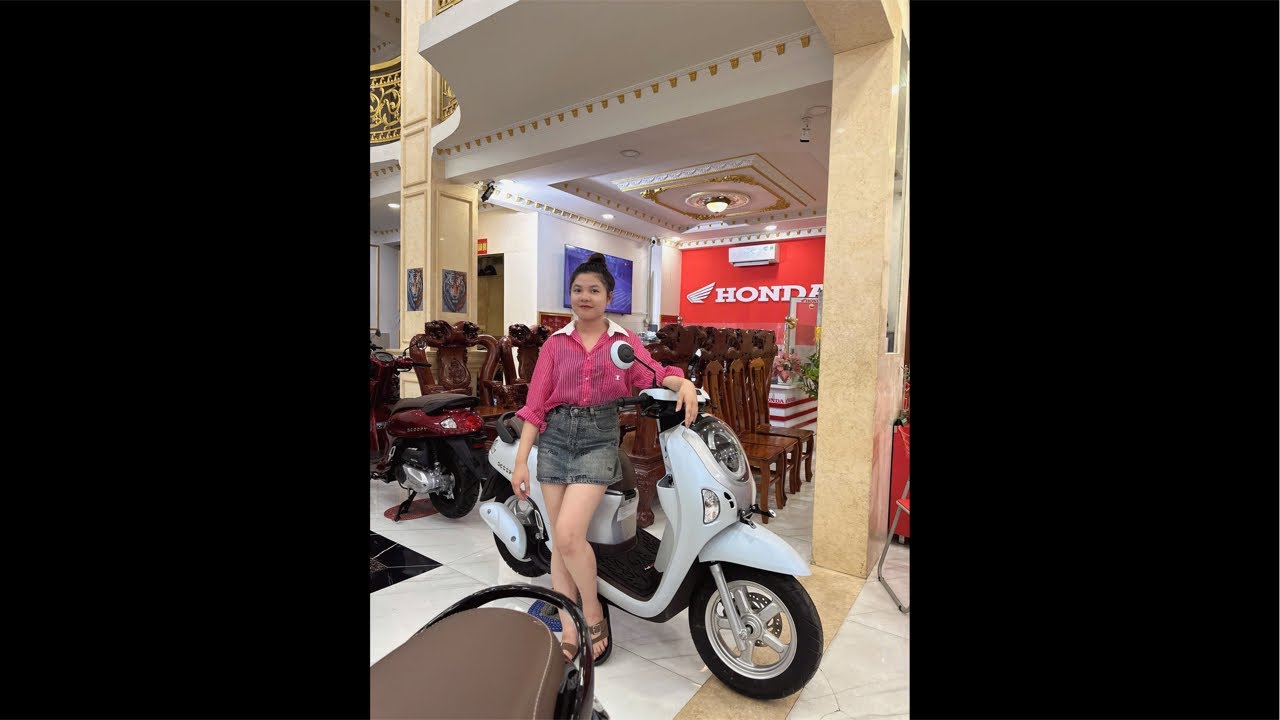 PHUONGNAM MOTO HONDA đang phát trực tiếp, mua xe lh0947357777-0976989999 #scoopy #stylo #vario..