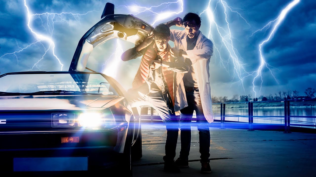 DeLorean: kipróbáltuk a VISSZA A JÖVŐBE autóját!