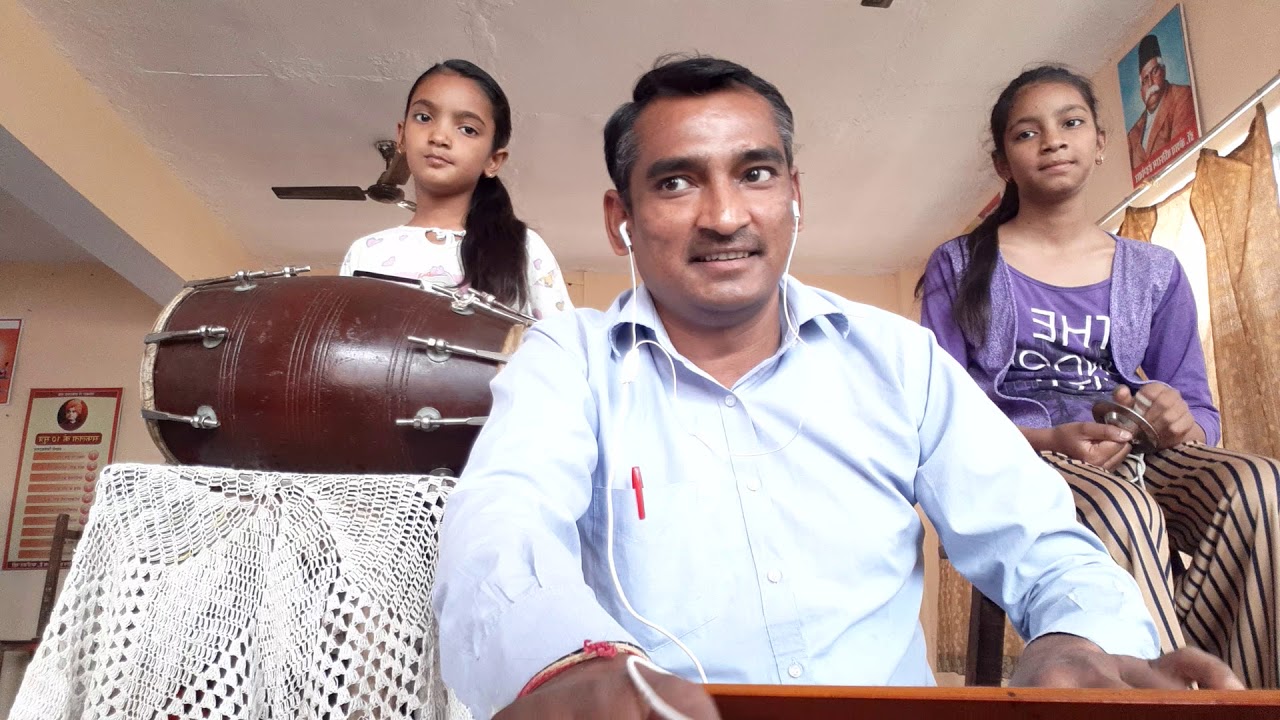 घुगूती घुराण लैरै....