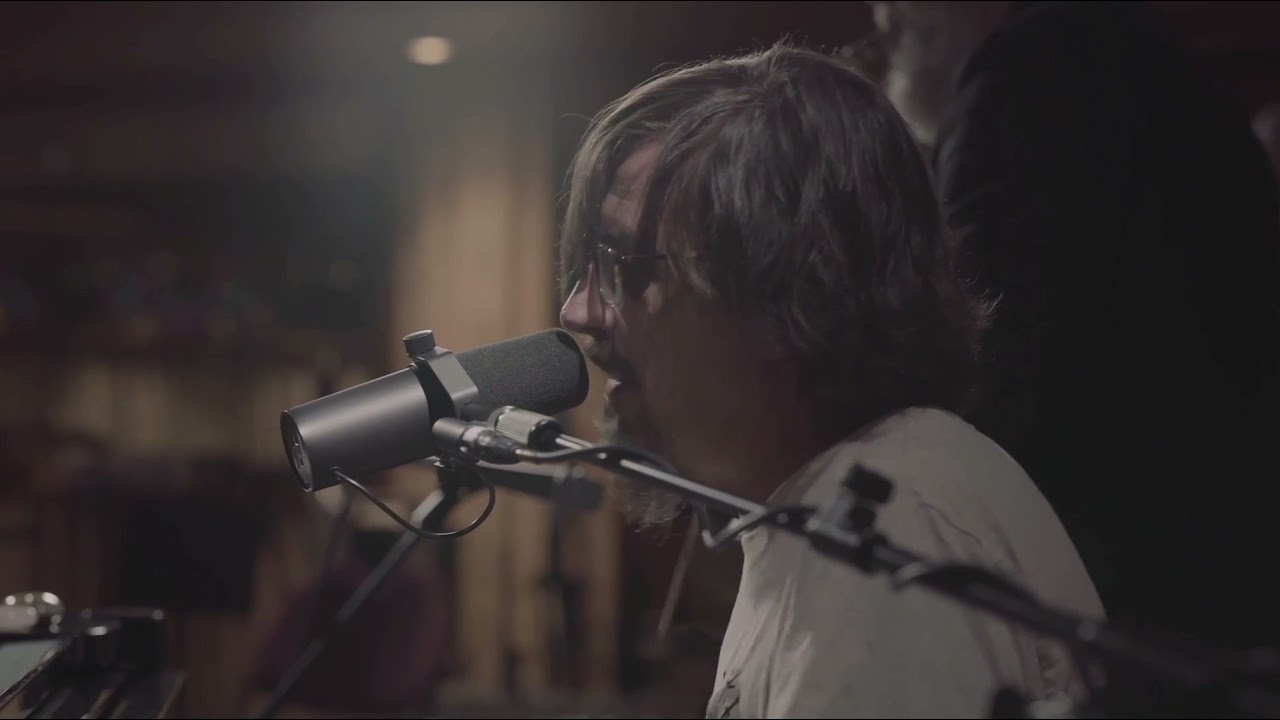 the Mountain Goats - Lakeside View Apartments Suite (Jordan Lake Sessions)