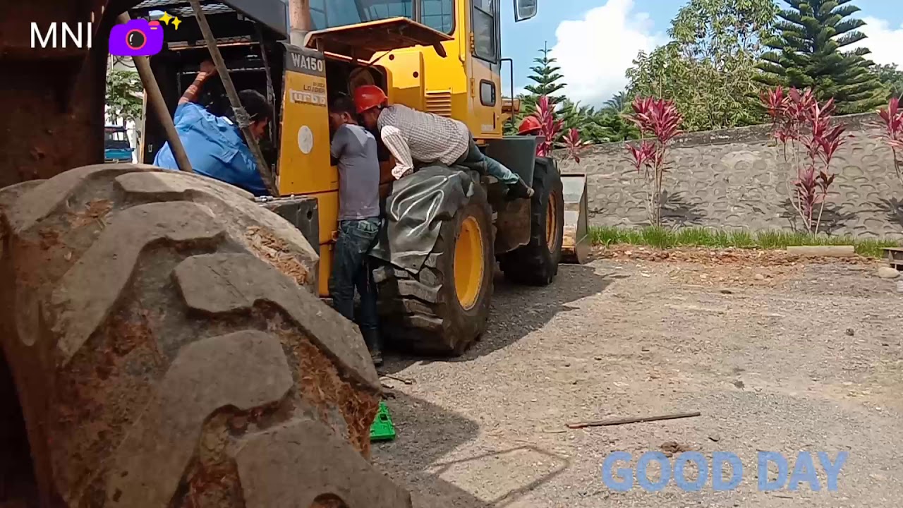 Loader Wa150