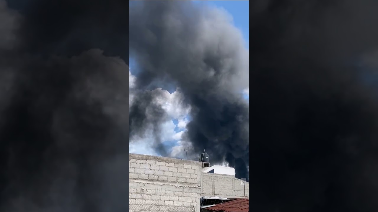 Fuerte incendio central de abastos san Vicente Chicoloapan