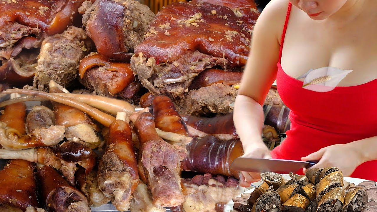 The Only Delicious Dog Meat Stall in the Food Street – Always Packed with Customers!