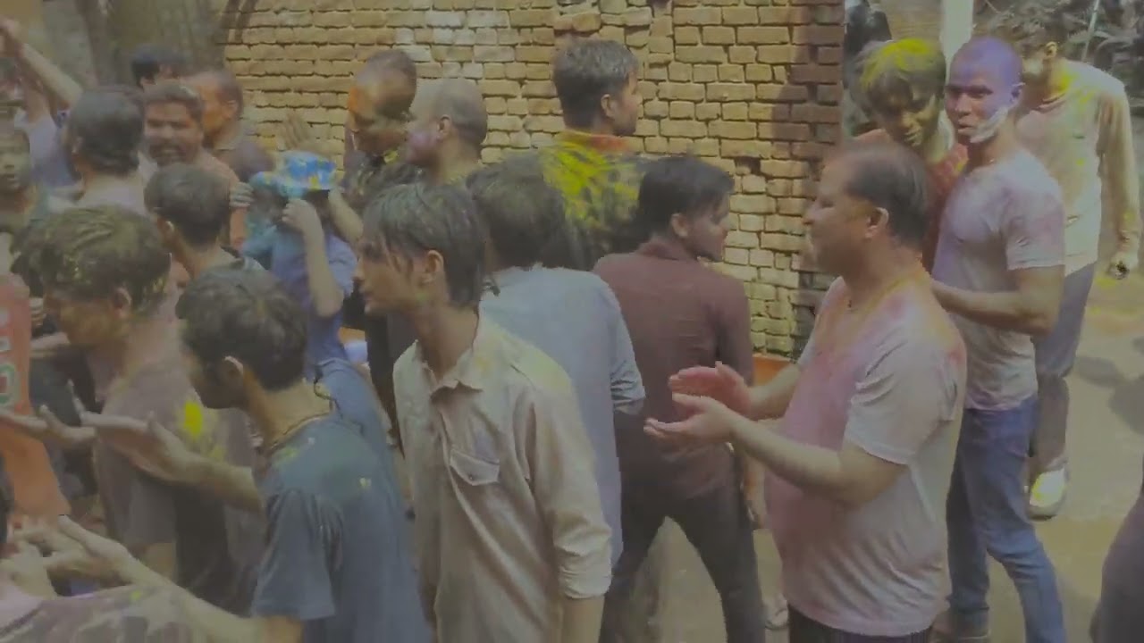 Holi celebration of nardiya Nikunj pariwar Radha Madhav Mandir Ghaziabad Shri Naresh bhaiya ji