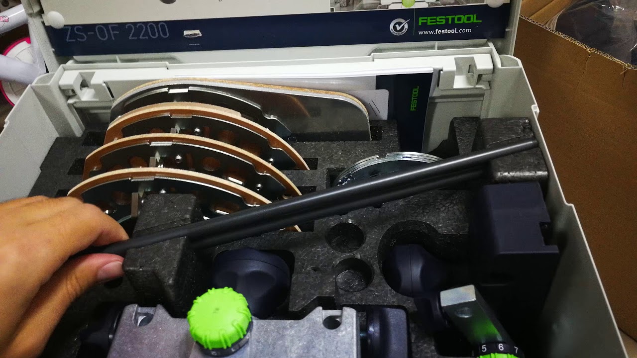 Unpacking / unboxing accessories set Festool ZS-OF 2200 M 497655