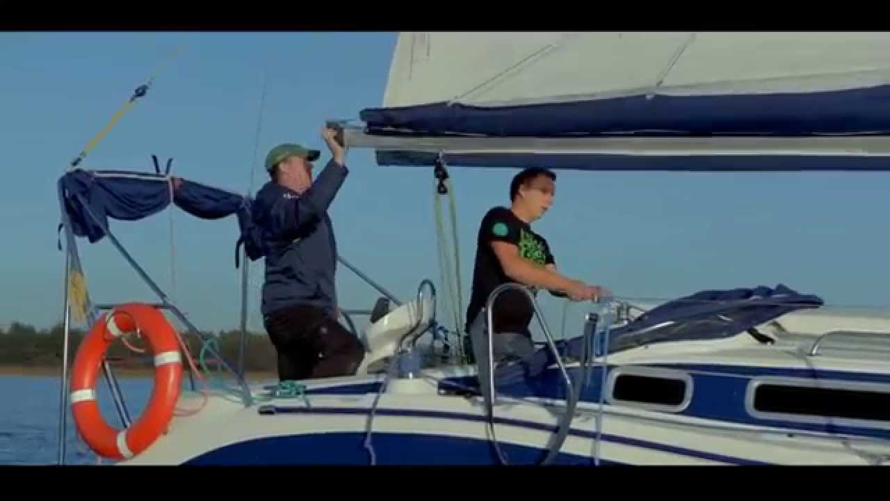 TES 32 DREAMER - zobacz jak pływa i wyposażenie jachtu