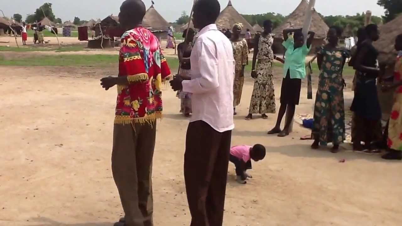 Wai Tiop Wai & Makuei Majok Arok during Chiengkuach Mabil's marriage