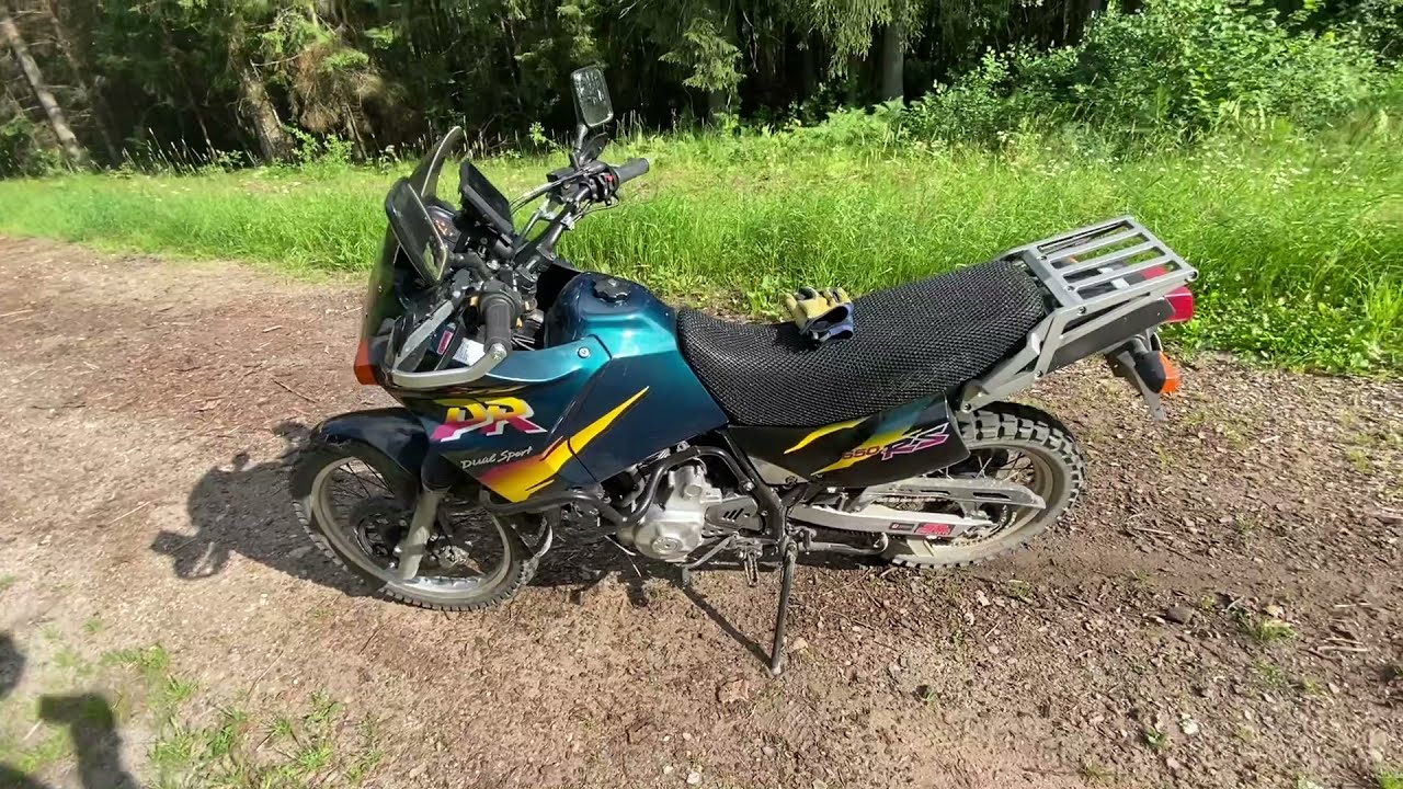 Suzuki DR650RSE Review&Action