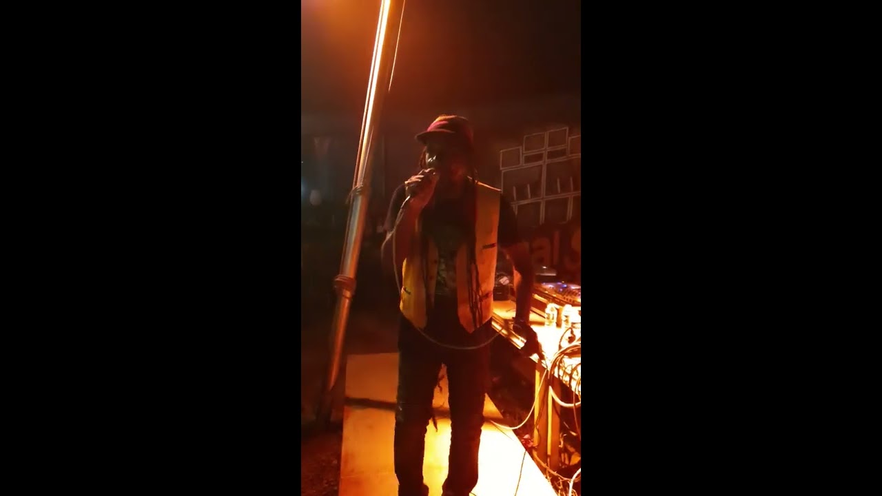 Linval Thompson & Irie Ites - Babylon (live) Festival No Logo BZH 11.08.2019