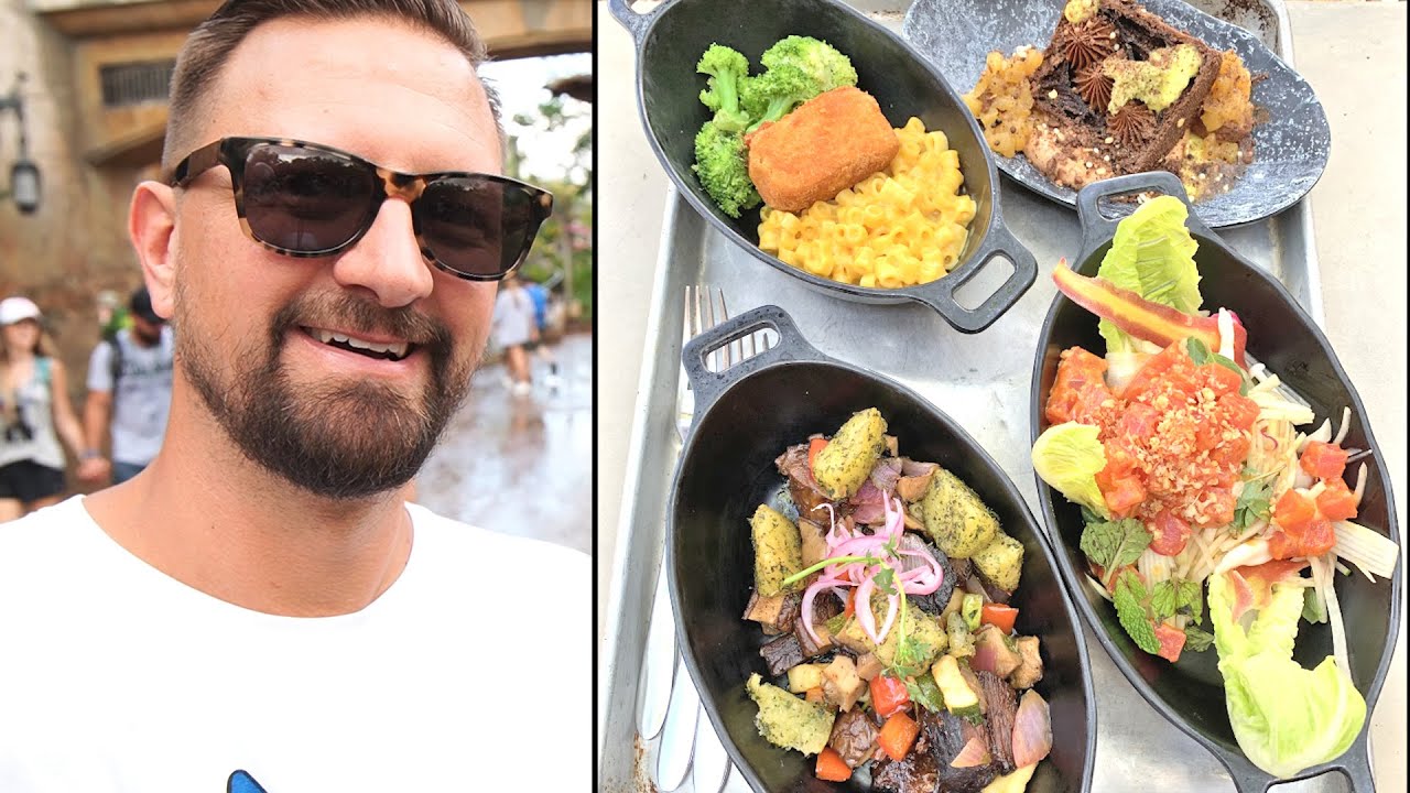 Trying The New Food In Star Wars Galaxy's Edge In Disney's Hollywood Studios! | Rides, Food & Rain!