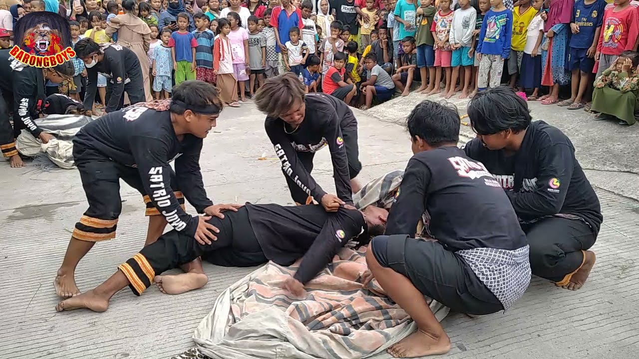 Atraksi Jaran Dor || Pemain Barongan Kesurupan Bikin Penonton di Bunderan Ketakutan || BarongBoys