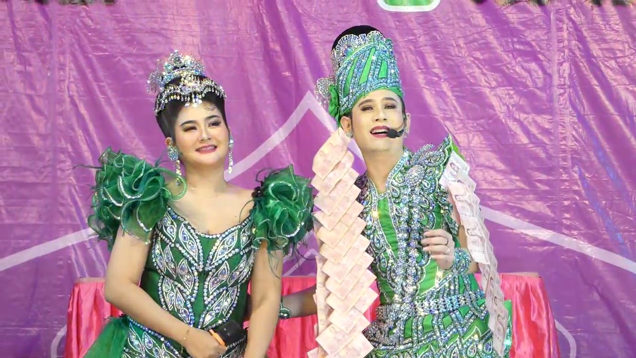 นก - ปุย : เกี้ยวคนสวยแก้มใส น่ารักอยู่น้าาา ดุ๊กดิ๊กเบาๆ อิอิ ^^ #ปุยปรีญานุช #นกธเนศ
