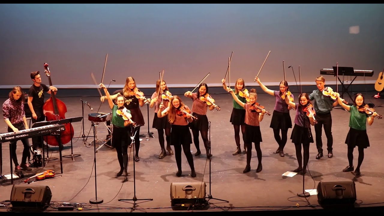 NSCE plays a cover of 