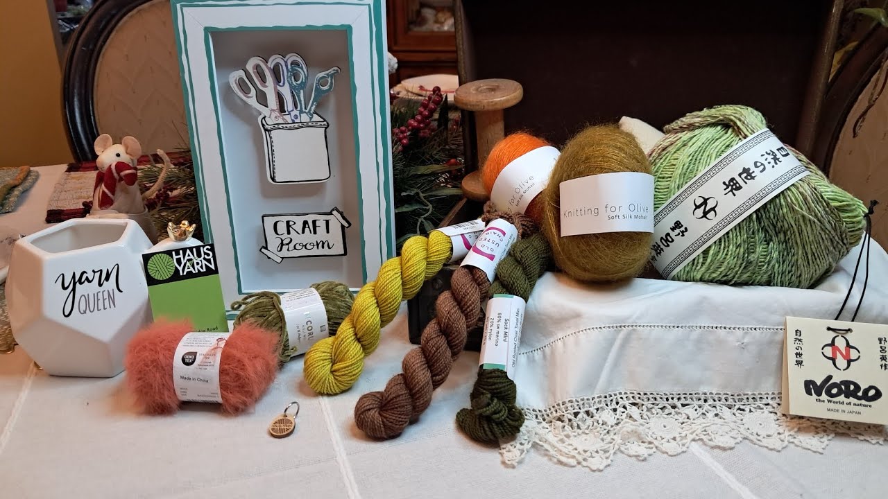 ✨️YARN HAUL✨From the " Haus of Yarn" shop in Nashville, Tennessee! Check this colors!🧶🧸