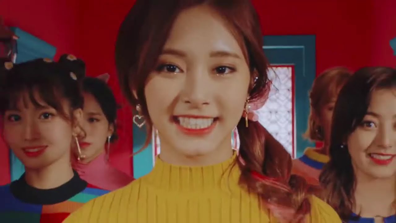 Every Twice mv but it's only Chaeyoung and Dahyun's rap ( ft . Momo ) till Scientist