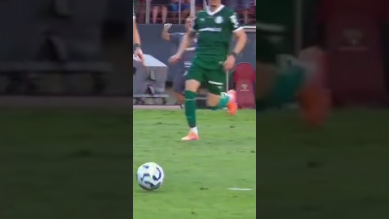 ⚠️👀 [VAR] Poss&iacute;vel p&ecirc;nalti para o ( S&atilde;o Paulo ) / 53'