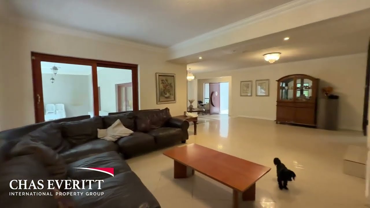 UNPARALLELED INVESTMENT IN MORNINGSIDE, SANDTON - Guest house potential (or extra large family!)