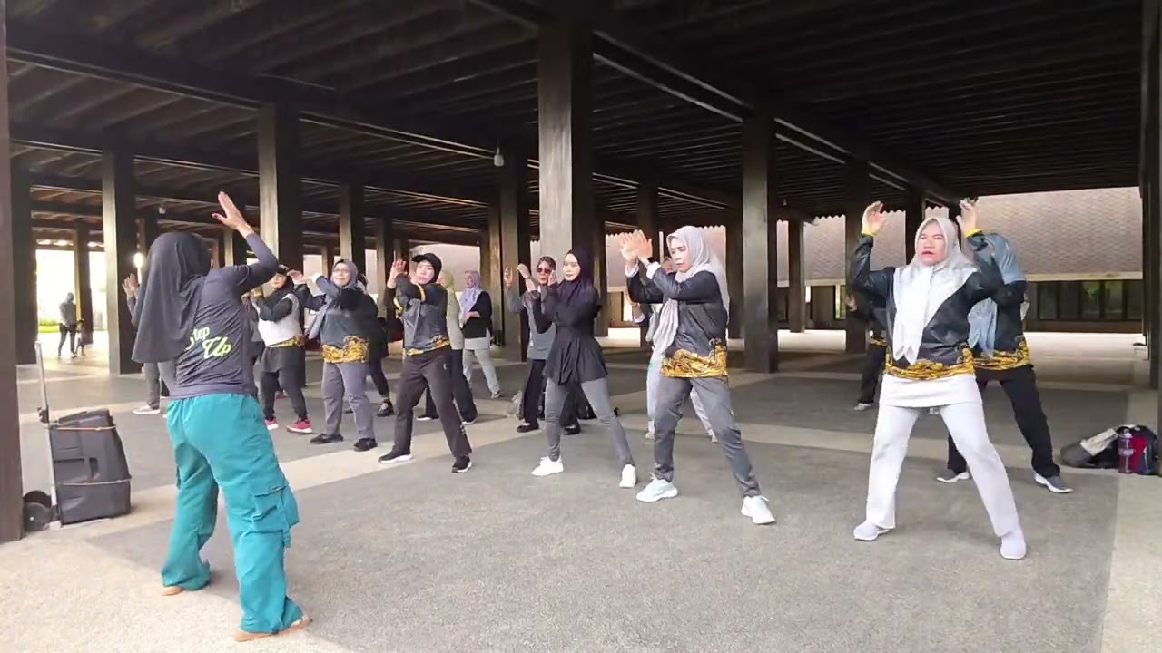 Zumba Class 2 KJS GOWA | Inst. Ria Ratu Makassar