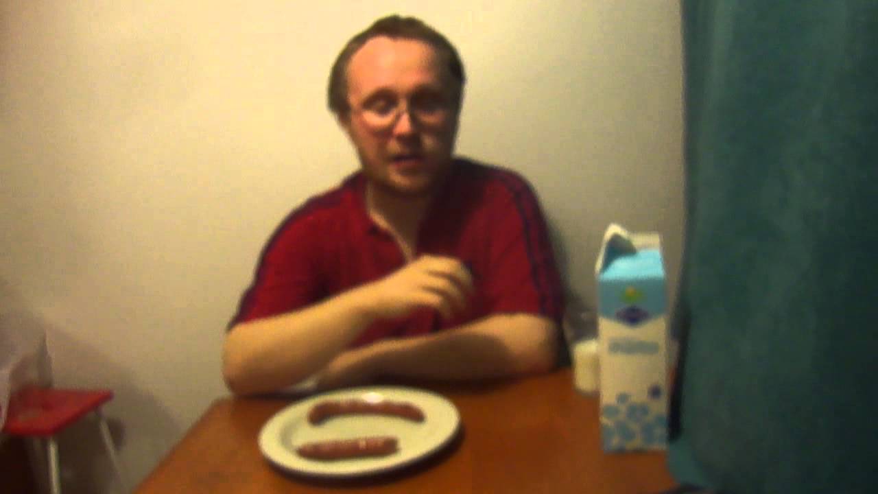 Testissä Savuhovin Raivo (tulinen a-luokan grillimakkara).