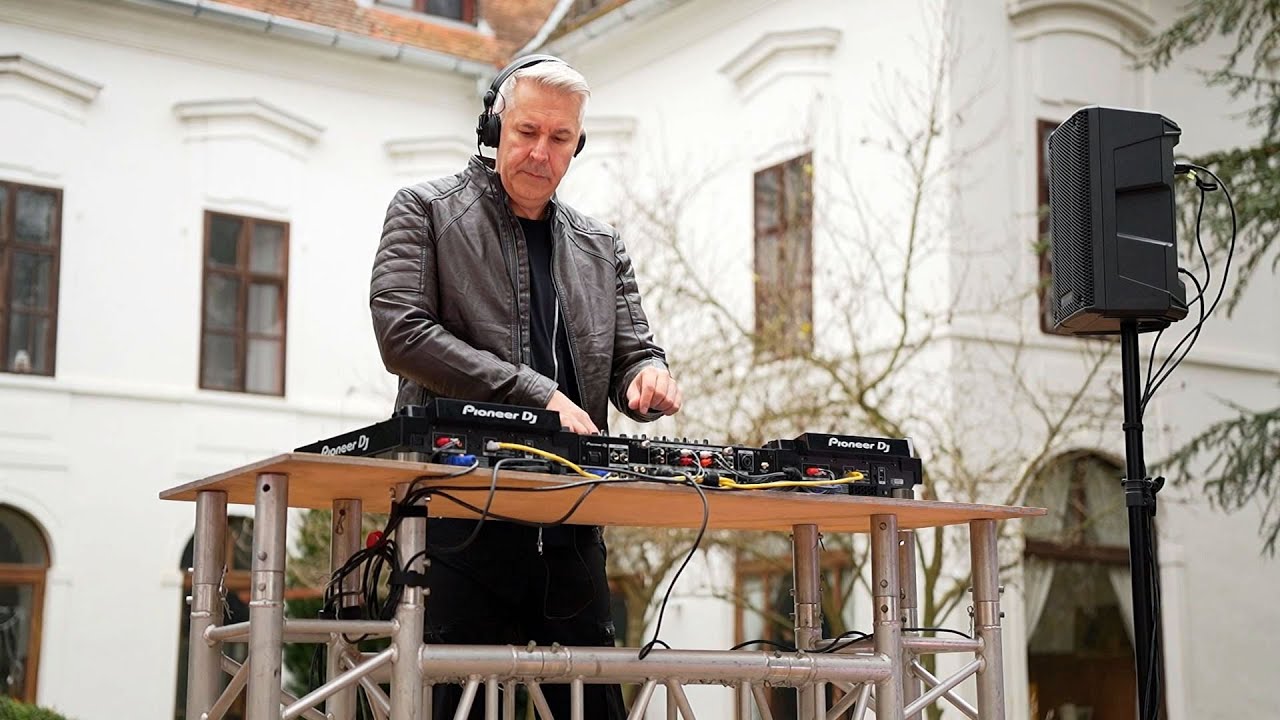 SZELINGER-Garden Of Echoes | Ó-ebergényi Kastély