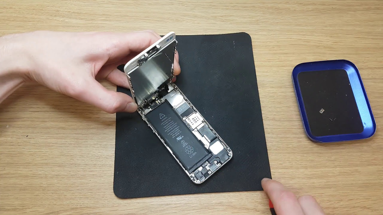 IT Consalting recovery Apple iphone 5s white Lcd test