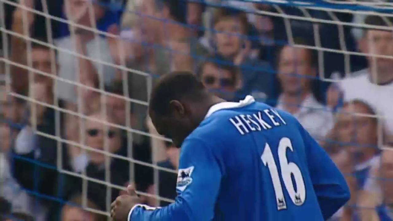 Peter Cech - 24 EPL Clean Sheets in 2004/05 Season