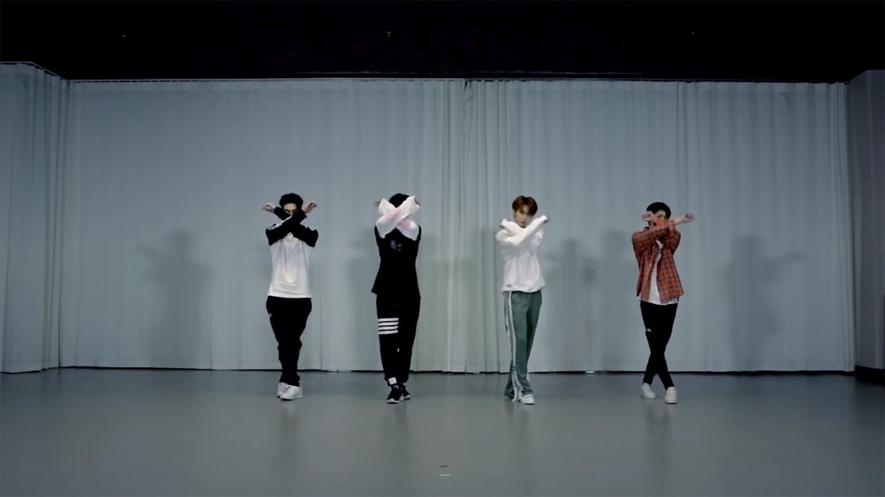 NU'EST W (뉴이스트 W) - Dejavu Dance Practice (Mirrored)