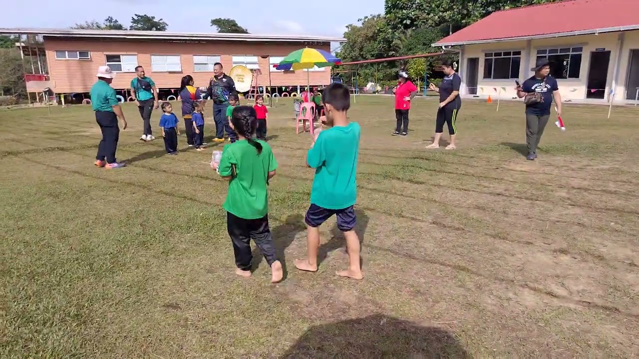 I am green and i got number 3 in running because i held my friend's hand during running