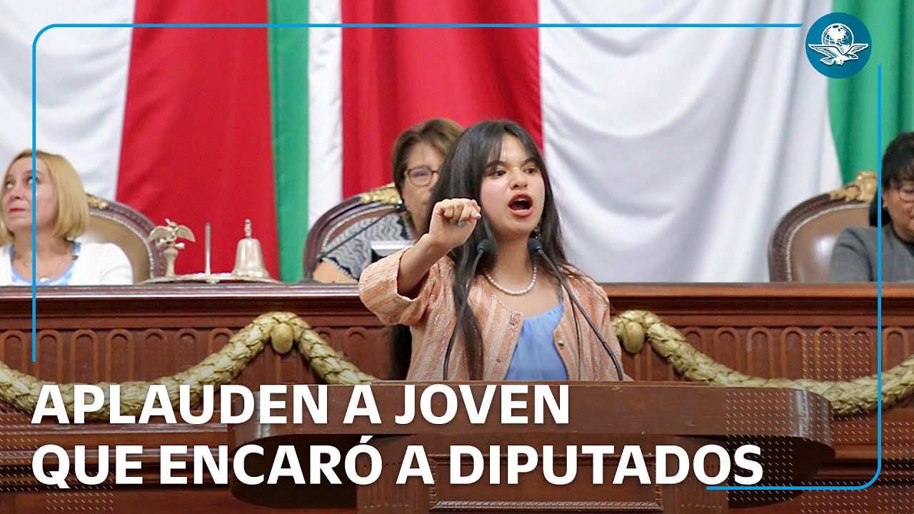 Galardonada del Premio de la Juventud regaña a diputados, les pide 