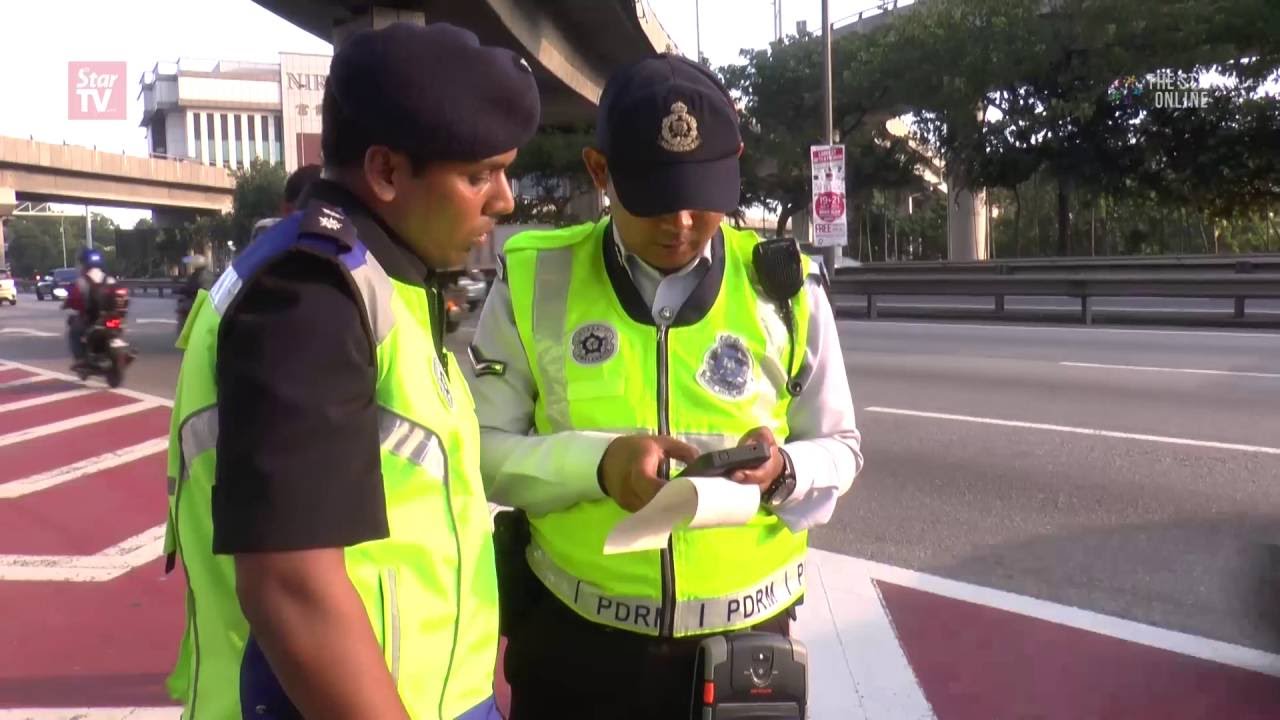 Police take swift action against motorists who cut queue