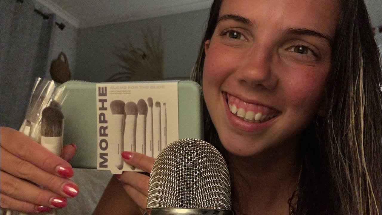 ASMR I got new makeup brushes!! 💄🖌️ (mic brushing, personal attention, tapping) 
