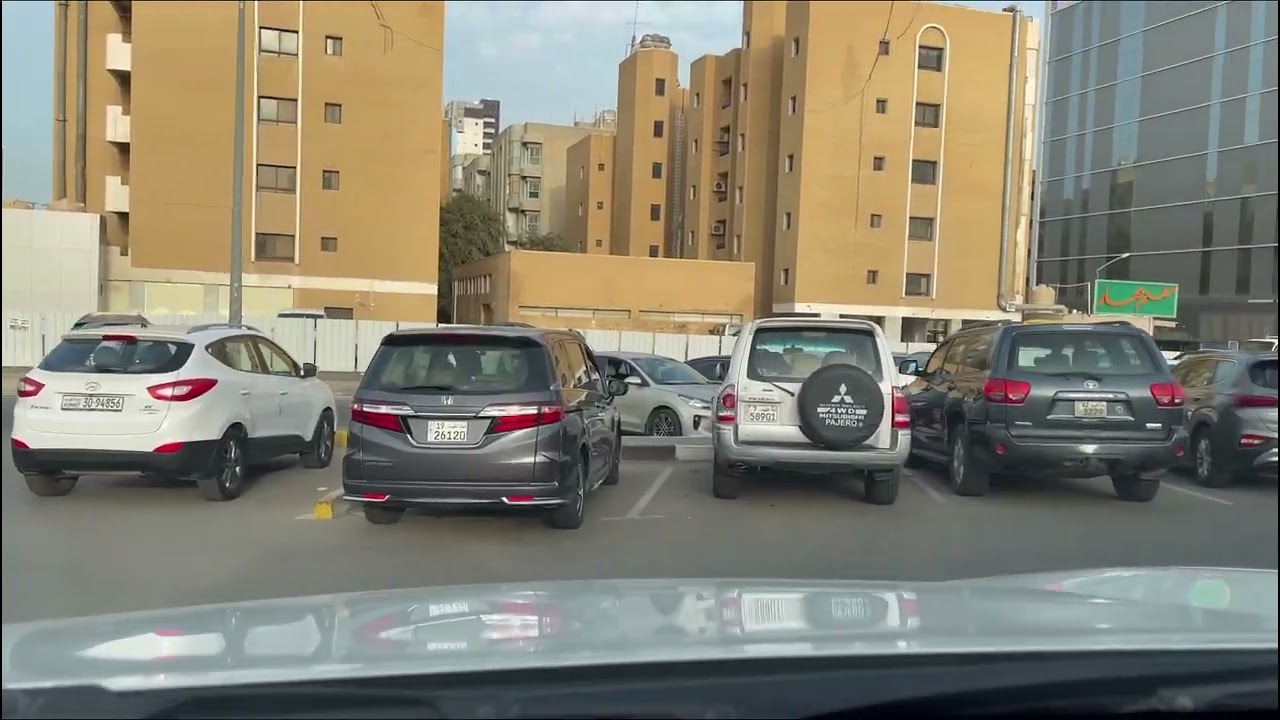 Vlog 65 - Kuwait Roads  -  Kuwait 🇰🇼