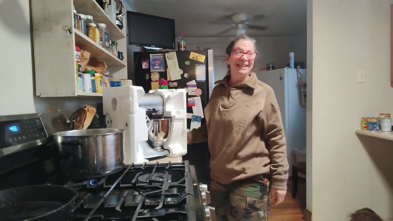 ⭐ 🤩 ⭐ 😎 EP2043 SUNDAY -11c  unboxing a mixer , YOU are a SUPERSTAR ⭐ 🤩 ⭐ !bird bird