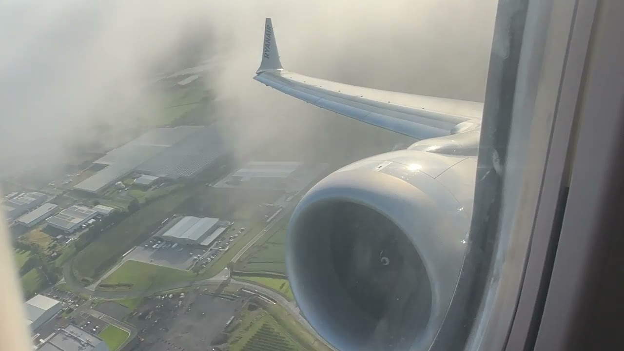 Ryanair Boeing 737 MAX 8-200 Morning FULL POWER takeoff out of Dublin Airport