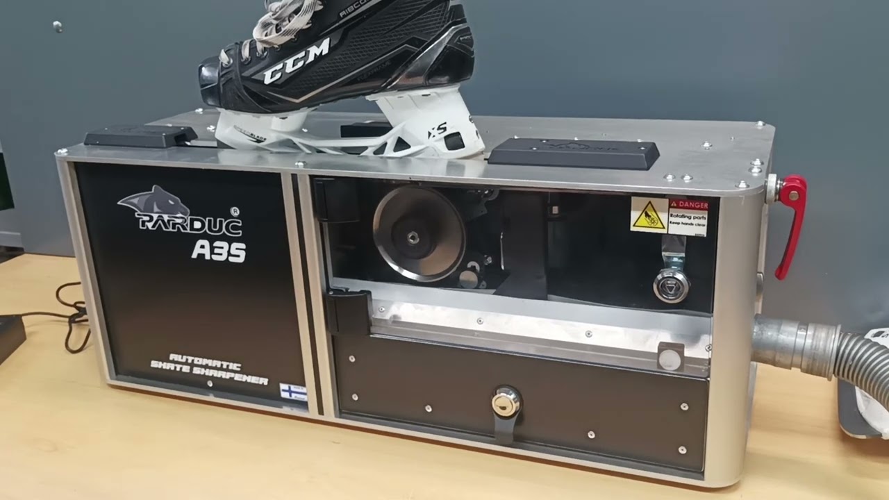Schaatsen slijpen met de Parduc A35 Schaatsslijpmachine