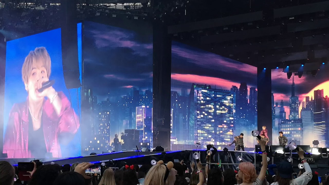 BTS Suga - Seesaw, Paris, 190608