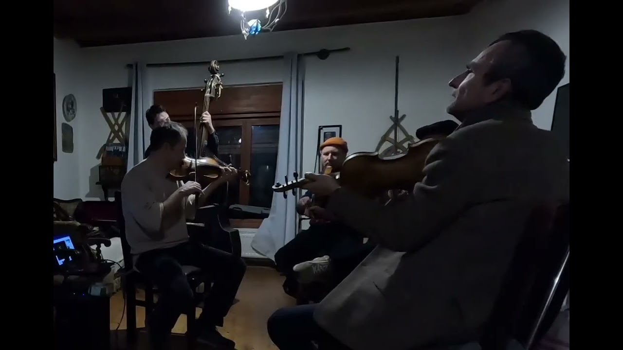 Pikó és bandája, tutti - Kalotaszegi keserves, hajnali és legényes Bogártelkéről