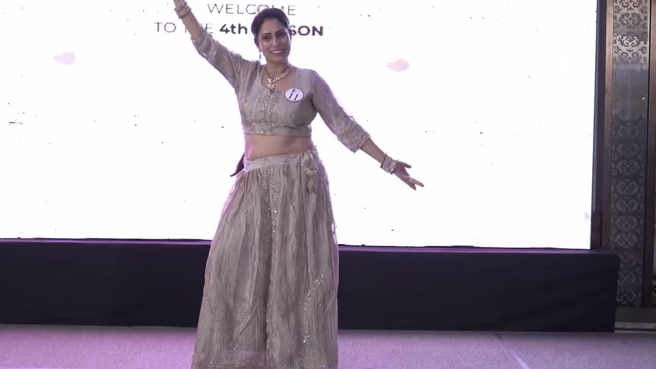 VG Mrs India Finesse Shweta Anand Showing Her Talent In The Finale Of VG Miss & Mrs India season 4