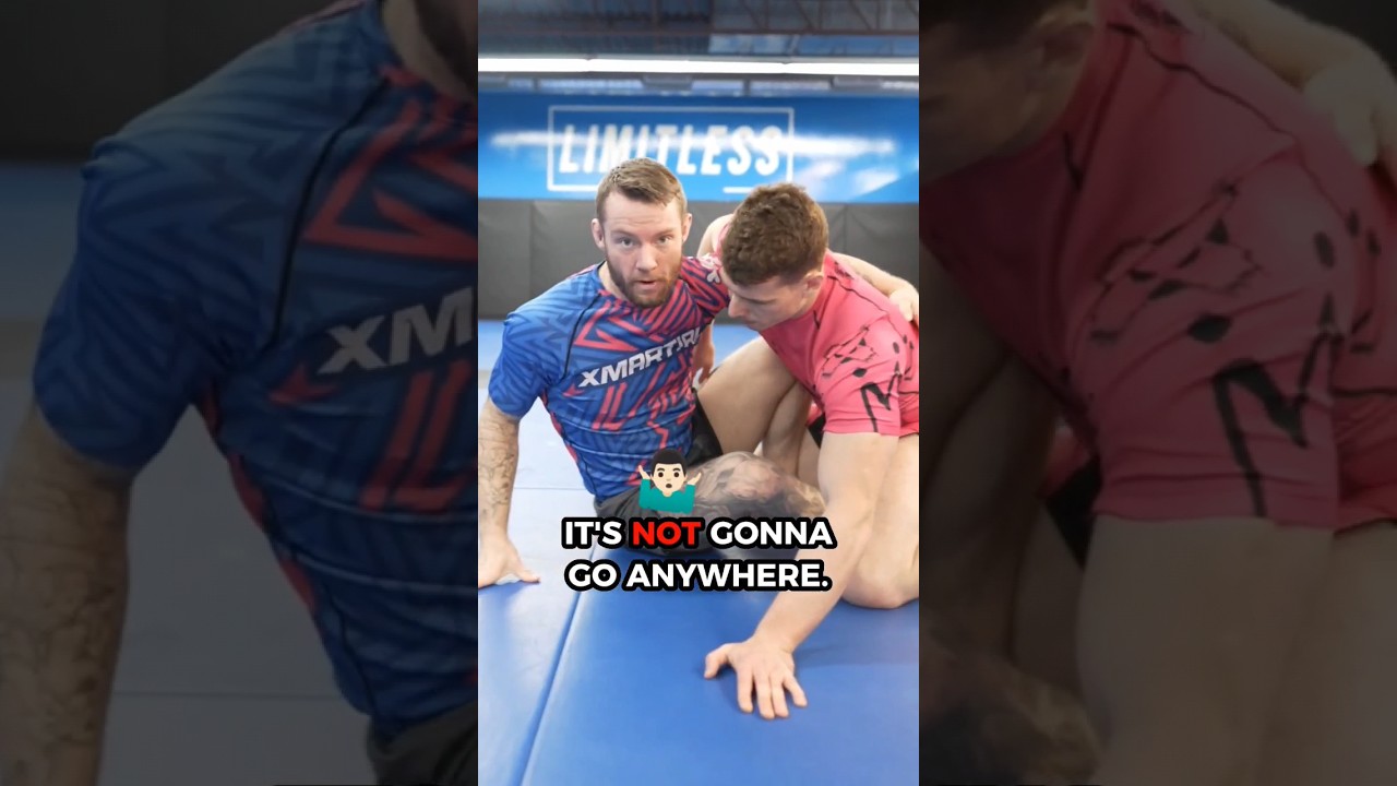 Quick BUTTERFLY SWEEP tip 👊 #bjj #brazilianjiujitsu #jiujitsu #grappling