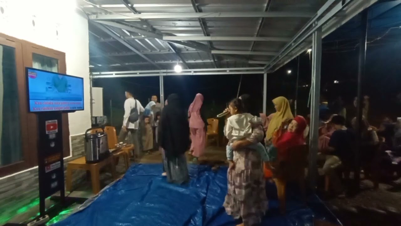 Selingsigan  bergoyang bersama Audio mang heri