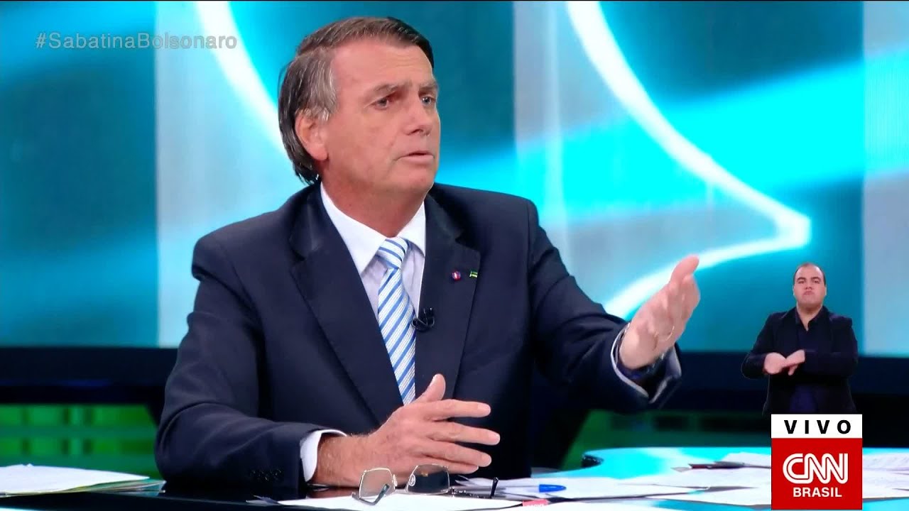 Jair Bolsonaro responde pergunta sobre políticas para a população negra | CNN BRASIL