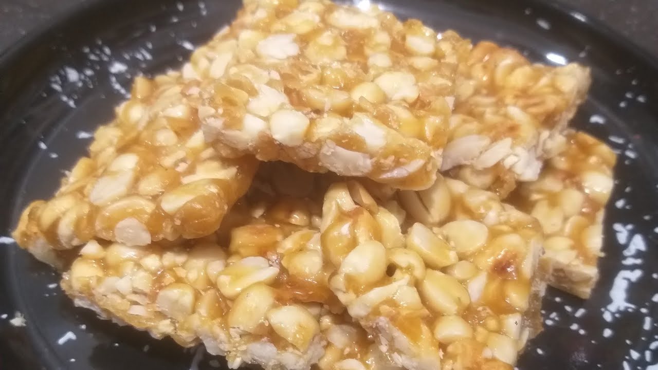 Makar Sankranti special Gud mungfali Ki Chikki #DeepaRasoi 