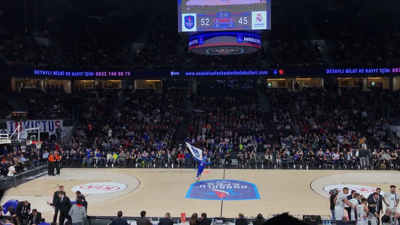 Anadolu Efes Marşı Tribün